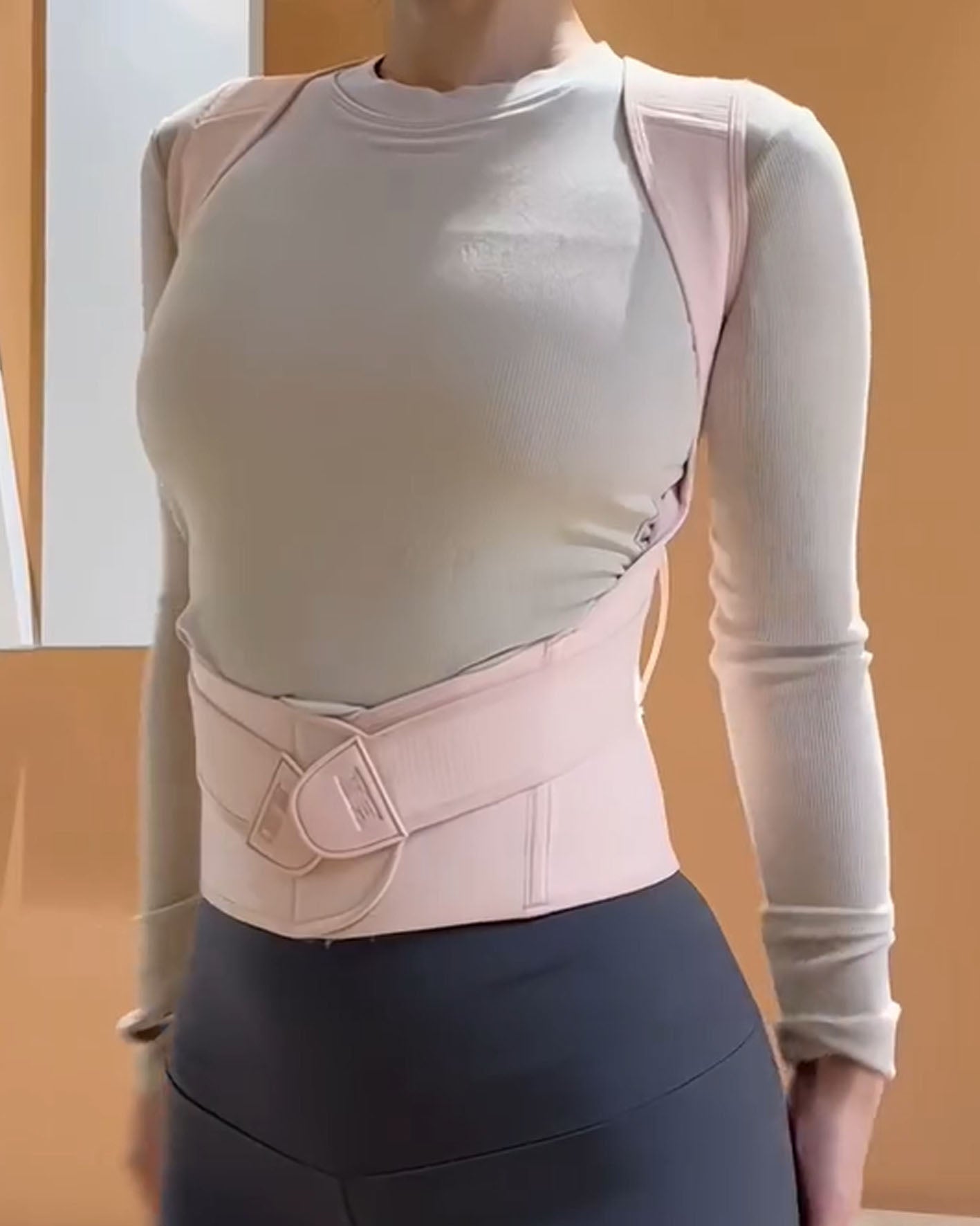Posture Corrector - Adjustable, Breathable Design for Back Pain Relief - Shapshe®-2