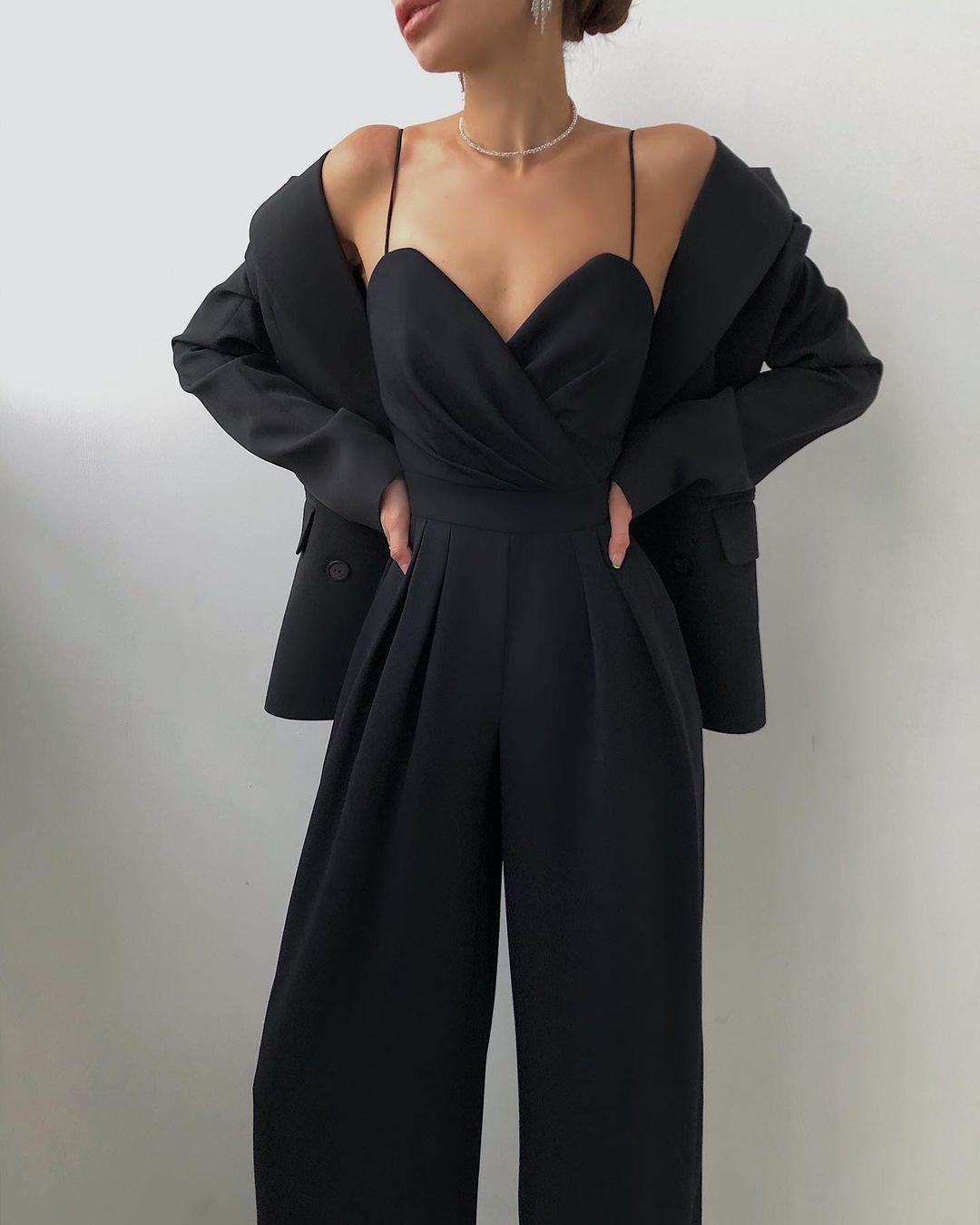 Women's Black High-Waist Spaghetti Strap Jumpsuit – Elegant and Comfortable for Any Occasion 1