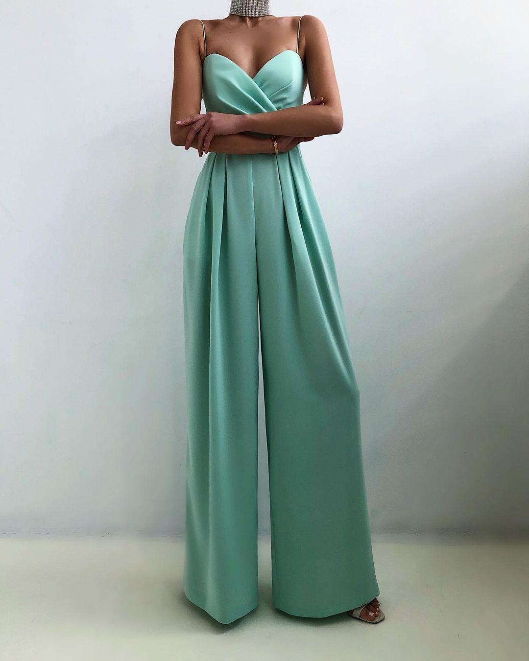 Women's Black High-Waist Spaghetti Strap Jumpsuit – Elegant and Comfortable for Any Occasion 7