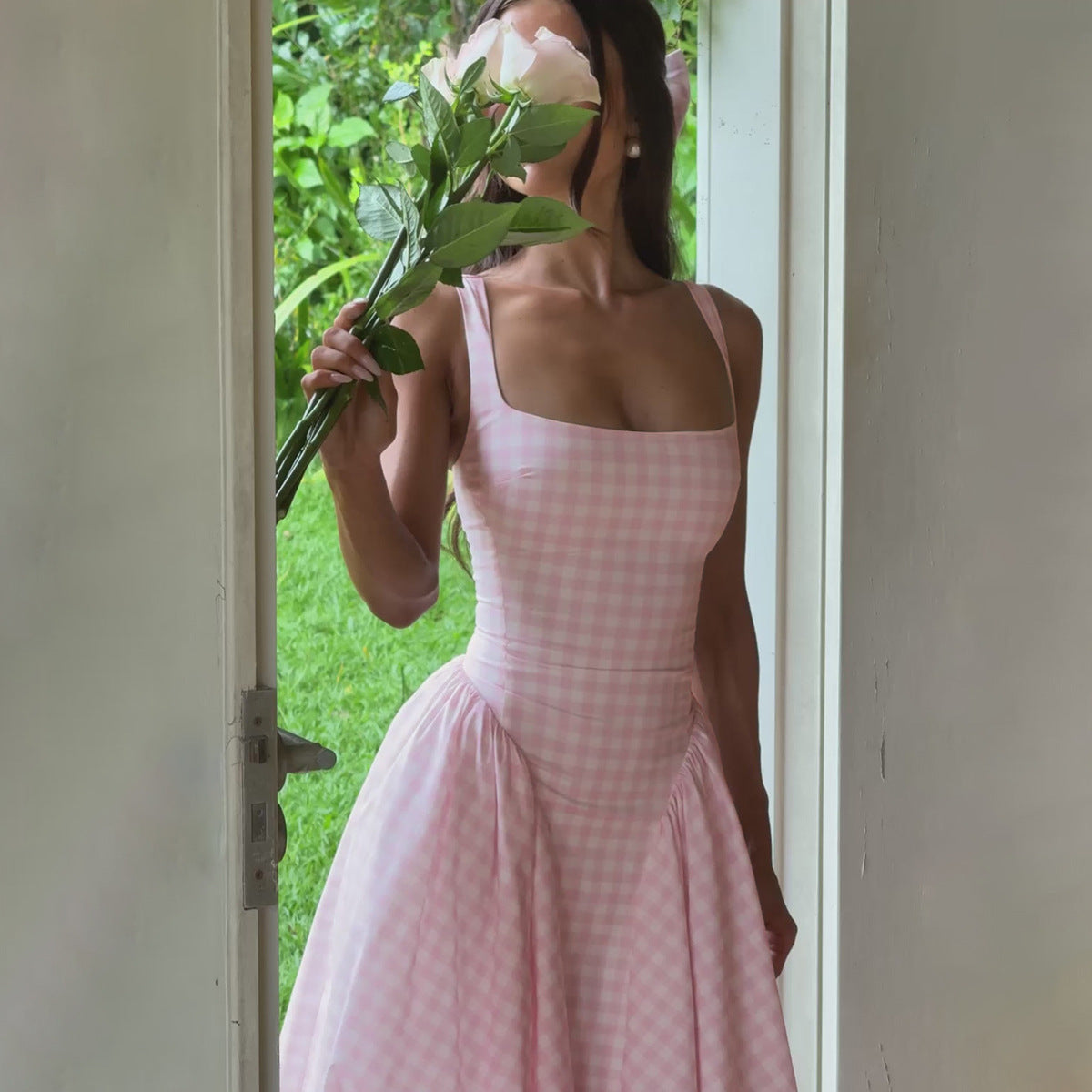 Classic Meets Chic – Checkered Square Neck Midi Dress with Princess Silhouette for Everyday Elegance